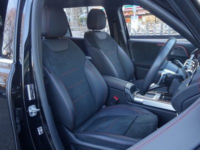 MERCEDES-BENZ EQB - 8