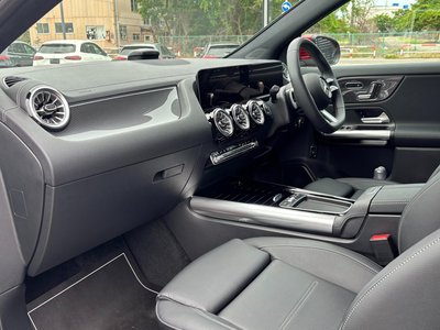 2025 Mercedes-BENZ GLA — миниатюра 30