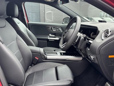 MERCEDES-BENZ GLA - 8