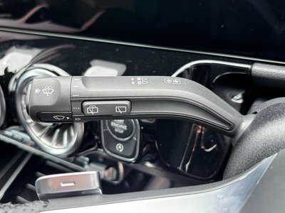 2025 Mercedes-BENZ GLA — миниатюра 12