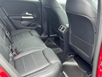 2025 Mercedes-BENZ GLA — миниатюра 32