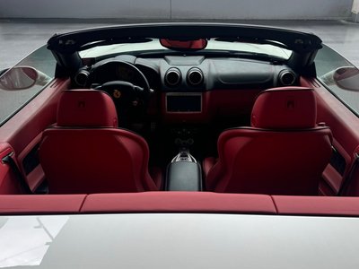 FERRARI CALIFORNIA - 5