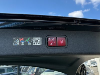 MERCEDES-BENZ E-CLASS - 9