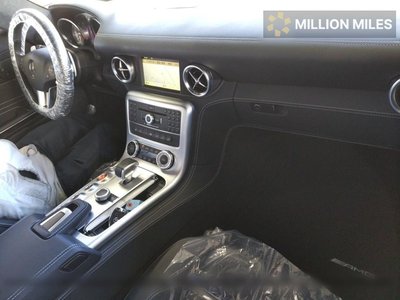 MERCEDES-BENZ SL AMG - 3