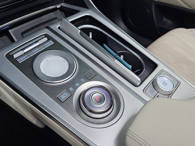 صورة 9 لـ 2022 Genesis GV80