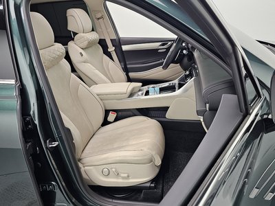 صورة 10 لـ 2022 Genesis GV80