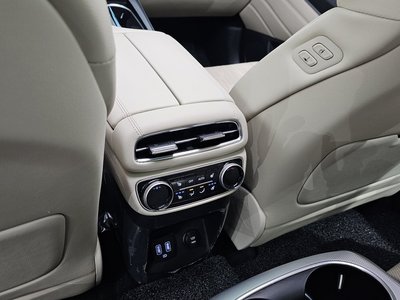 2022 Genesis GV80 — миниатюра 19