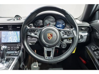 صورة 5 لـ 2016 Porsche 911