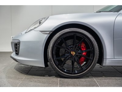 صورة 10 لـ 2016 Porsche 911
