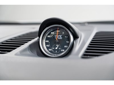 صورة 9 لـ 2016 Porsche 911