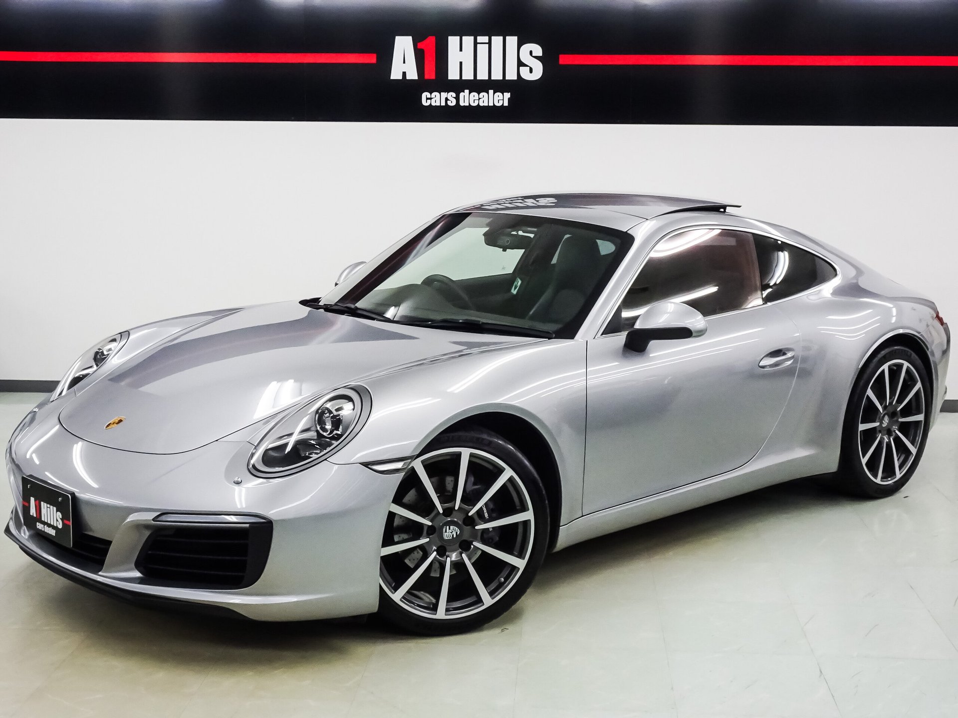 PORSCHE 911 - View 1