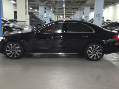 MERCEDES-BENZ E-CLASS - 5