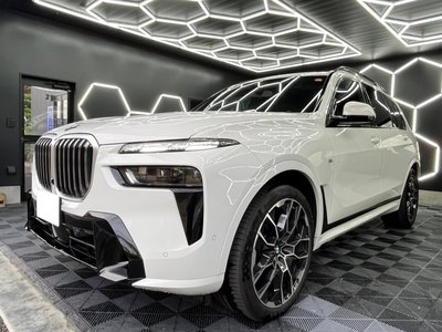 BMW X7 - 1