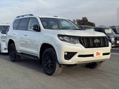 TOYOTA LAND CRUISER PRADO - 8