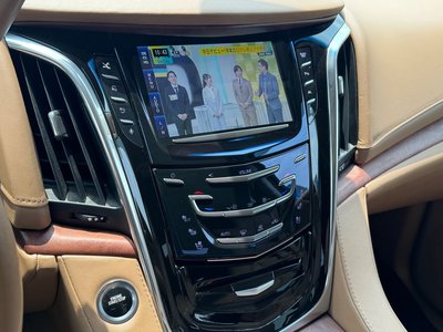 CADILLAC ESCALADE - 10