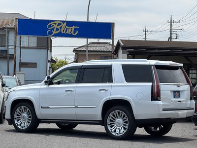 CADILLAC ESCALADE - 2