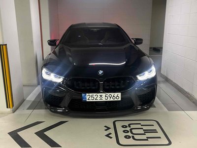 BMW M8