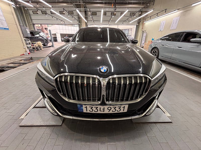 BMW 7 SERIES - 1
