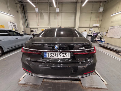 BMW 7 SERIES - 6