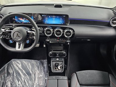 2025 Mercedes-BENZ A-CLASS 照片 5