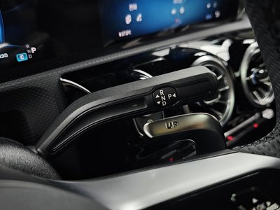 2025 Mercedes-BENZ A-CLASS 缩略图 12