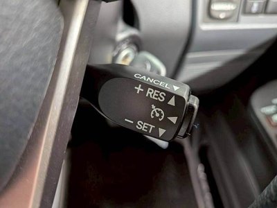 TOYOTA LAND CRUISER 70 - 7