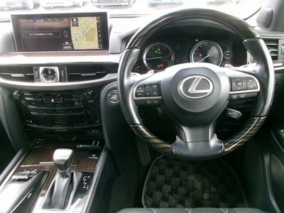 2019 Lexus LX 缩略图 6