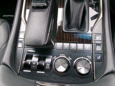 2019 Lexus LX 缩略图 18