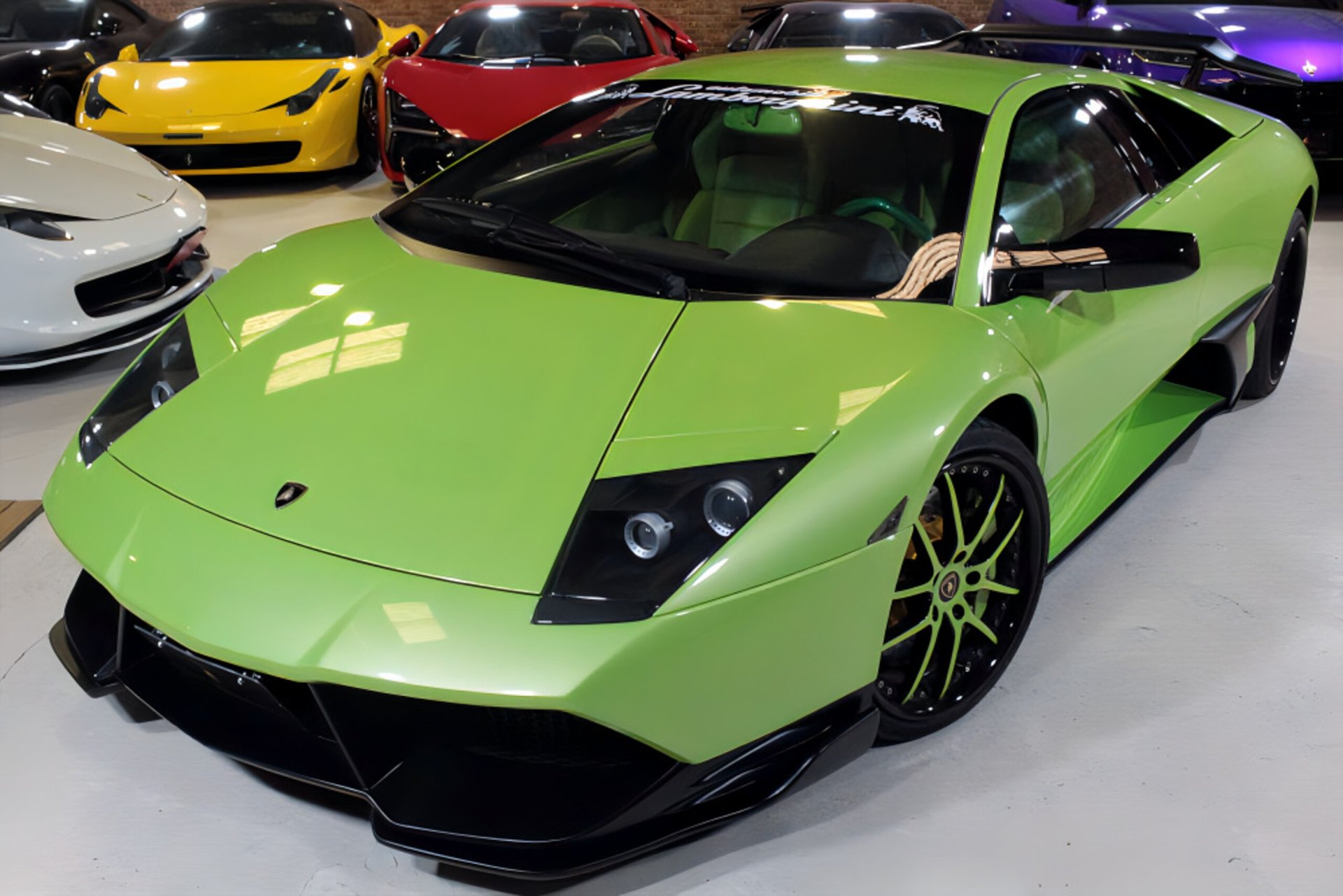 LAMBORGHINI MURCIELAGO - View 1