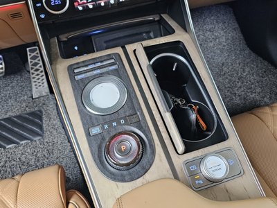 GENESIS GV80 - 9