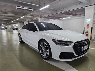 AUDI A7 - 1