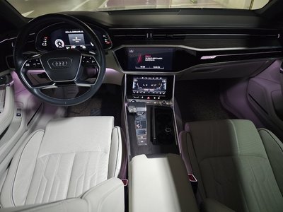 AUDI A7 - 8