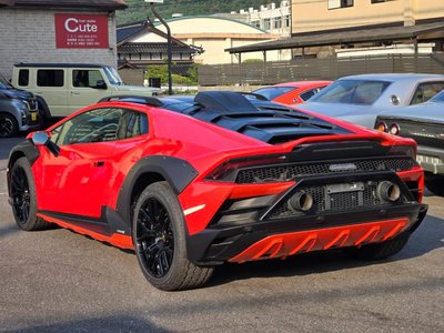 2024 Lamborghini HURACAN photo 8