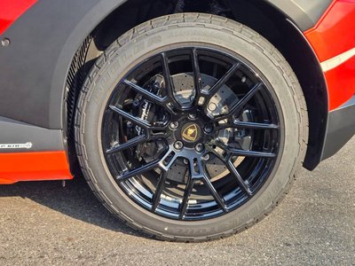 2024 Lamborghini HURACAN — миниатюра 13