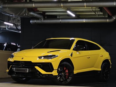 صورة 4 لـ 2024 Lamborghini URUS