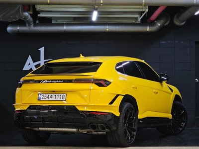 صورة 6 لـ 2024 Lamborghini URUS