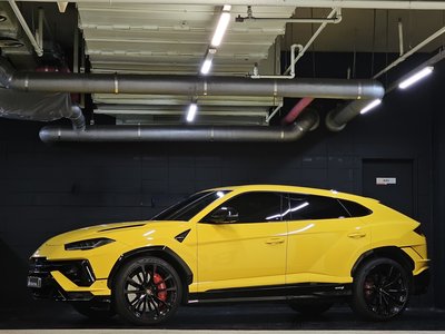 صورة 2 لـ 2024 Lamborghini URUS