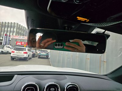 MERCEDES-BENZ GLC - 10