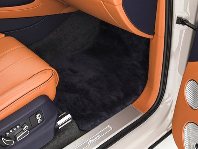 2024 Bentley BENTAYGA thumbnail 32