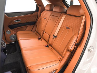 2024 Bentley BENTAYGA thumbnail 17