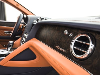 2024 Bentley BENTAYGA thumbnail 16