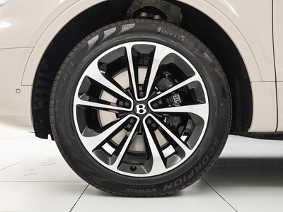 2024 Bentley BENTAYGA thumbnail 21