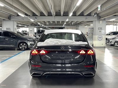 MERCEDES-BENZ E-CLASS - 4