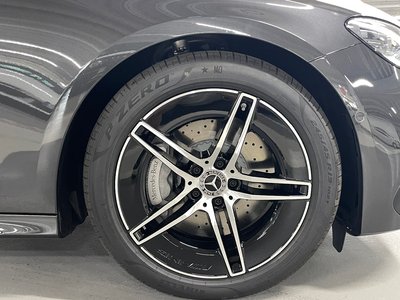 MERCEDES-BENZ E-CLASS - 10