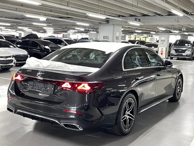MERCEDES-BENZ E-CLASS - 6