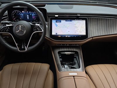 MERCEDES-BENZ E-CLASS - 5