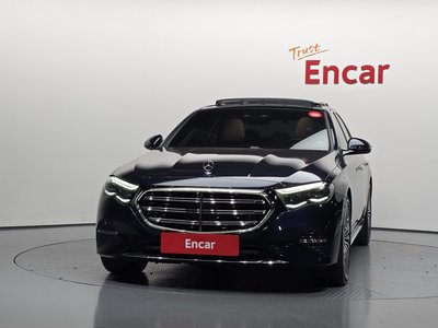 MERCEDES-BENZ E-CLASS - 2