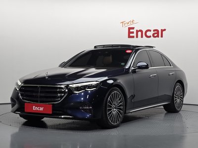 MERCEDES-BENZ E-CLASS - 1