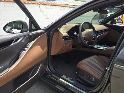 GENESIS G80 (RG3) - 10