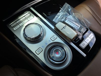 GENESIS G80 (RG3) - 9